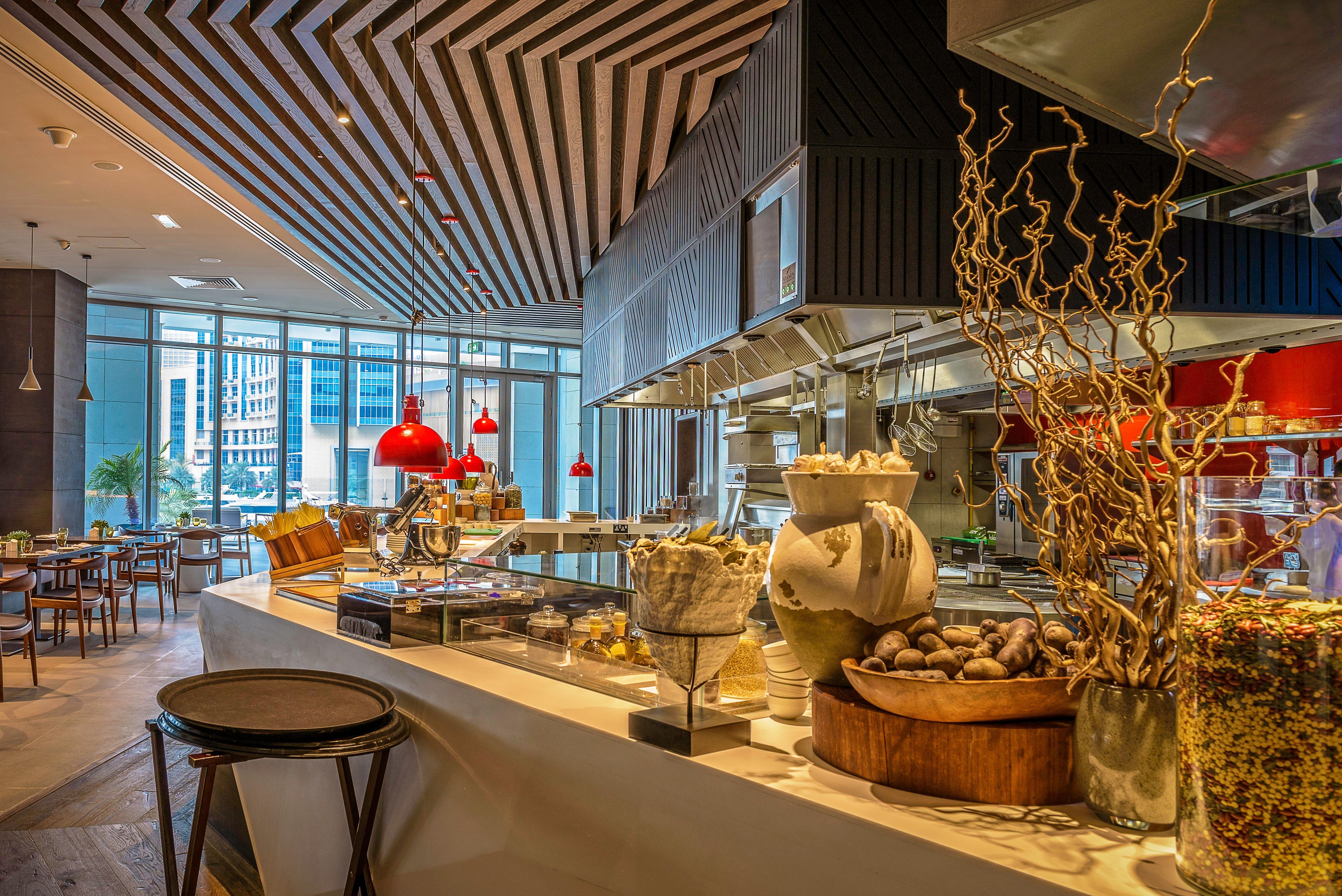 Intercontinental Dubai Marina By Ihg Hotel Екстериор снимка The buffet at the hotel