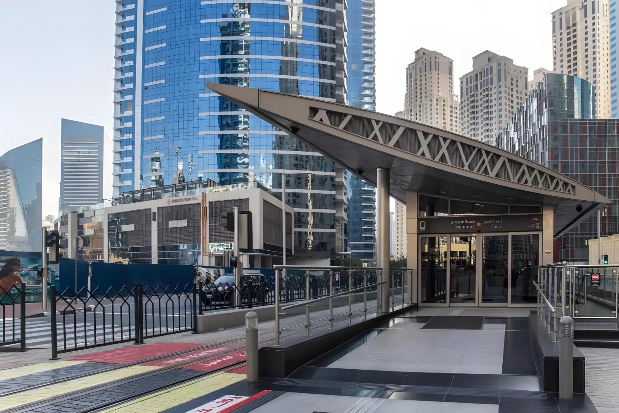 Intercontinental Dubai Marina By Ihg Hotel Екстериор снимка Al Sufouh Metro Station